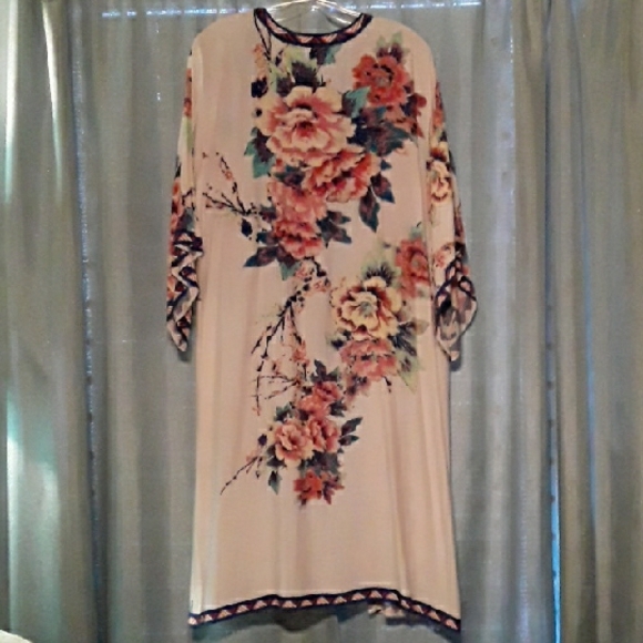 Flying Tomato Floral Kimono  Duster - Picture 3 of 5